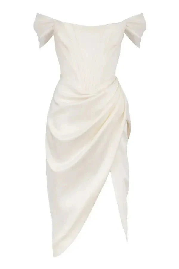 structured bodice, asymmetrical hemline, sweetheart neckline, sculpted silhouette, boning, and figure-flattering
