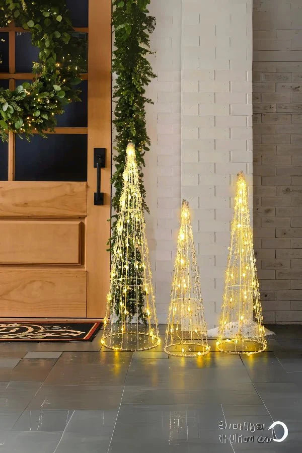 Merry Gold Glitter Cone